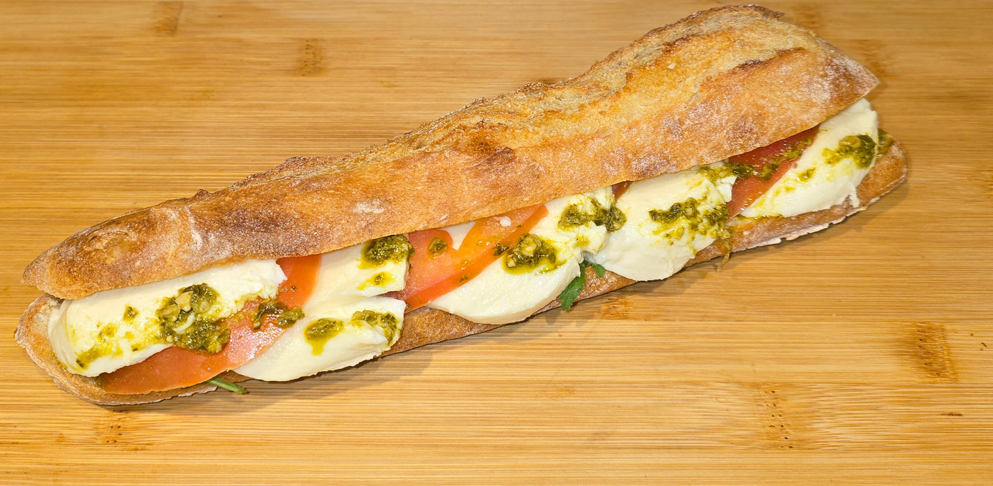 Sandwich Tomates Mozzarella et Pesto