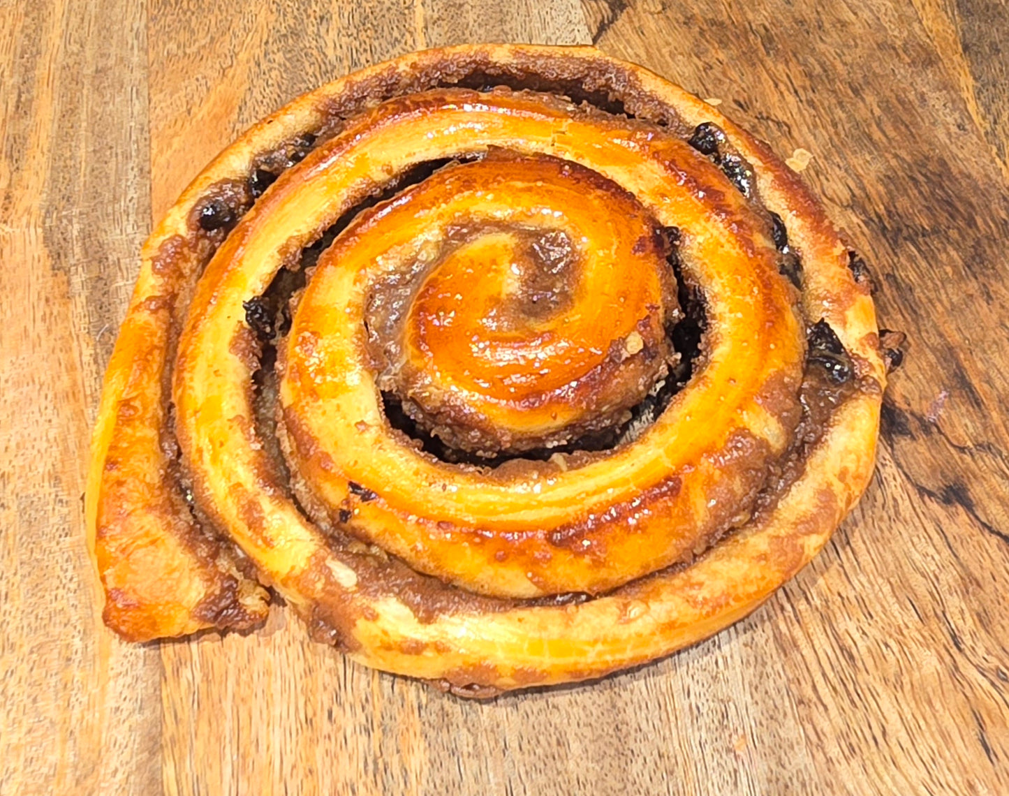 Roulé Brioché Crème pâtissière chocolat, pépites de chocolat.